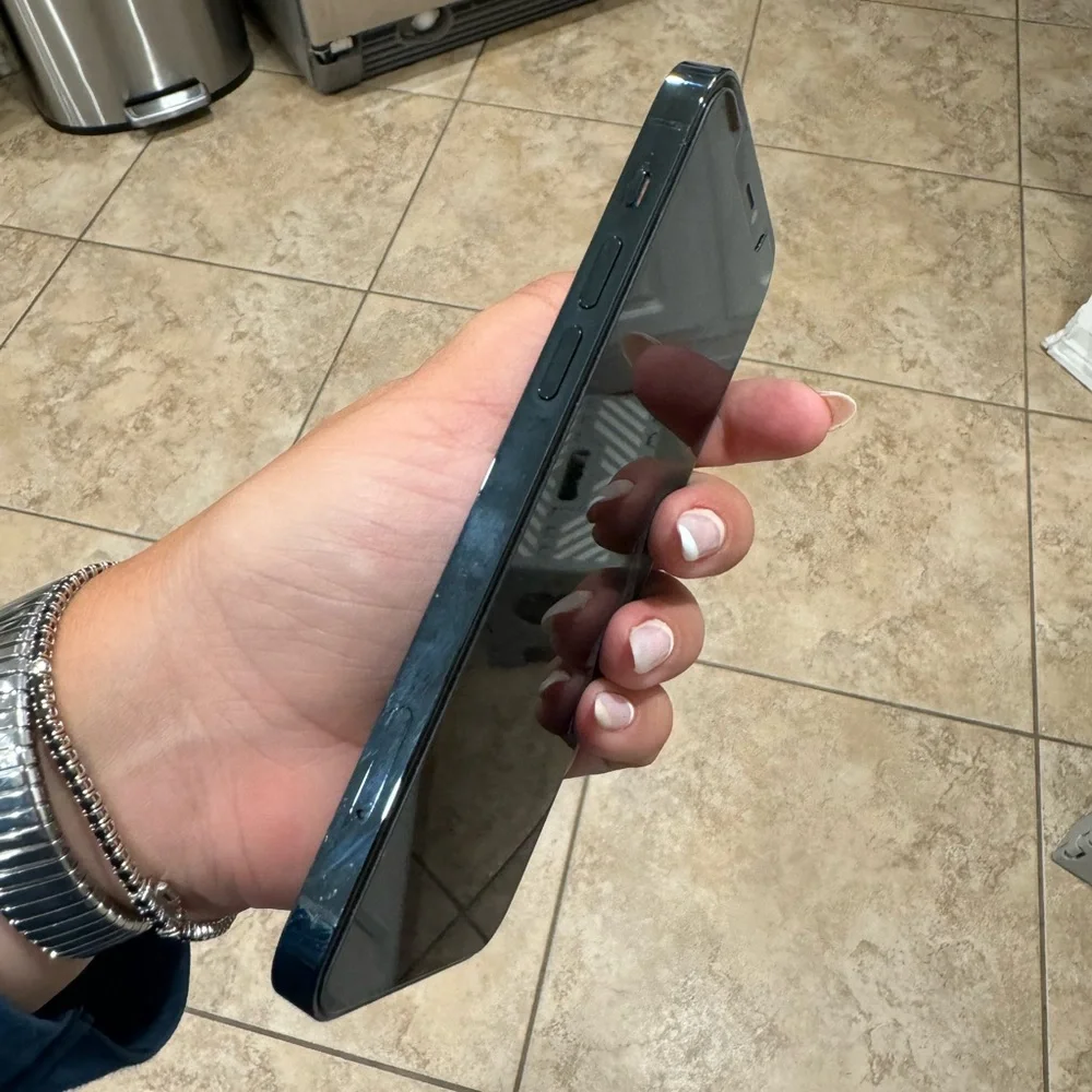 Apple iPhone 12 Pro 256 GB in Pacific Blue for Unlocked